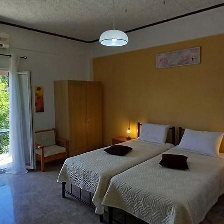 Nikis Apartments Agios Gordios  Exteriör bild