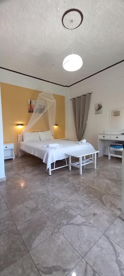 Nikis Apartments Agios Gordios  Exteriör bild