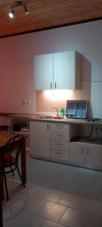Nikis Apartments Agios Gordios  Exteriör bild