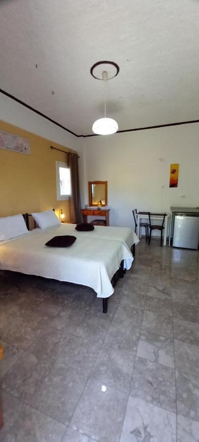 Nikis Apartments Agios Gordios  Exteriör bild